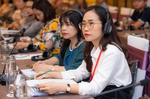 Nâng cao khả năng ứng phó với các thách thức trên không gian mạng cho phụ nữ và trẻ em gái