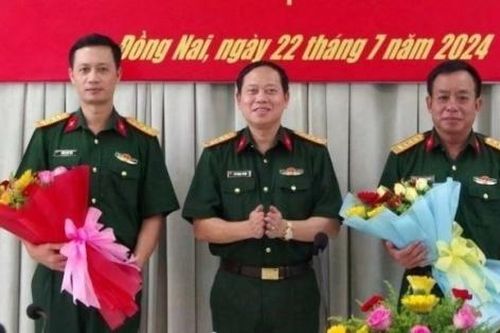 Đại tá Dương Hữu Tùng giữ chức Chính ủy Lữ đoàn 96