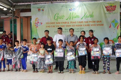 Sinh viên Trường Đại học Y dược Cần Thơ hoạt động tình nguyện tại Tri Tôn
