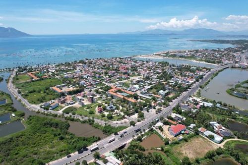 Vạn Ninh: Phấn đấu đạt các tiêu chí đô thị loại IV