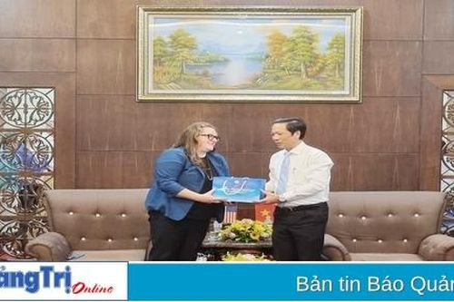 Phó Chủ tịch UBND tỉnh Hoàng Nam tiếp xã giao Tổ chức PeaceTrees VietNam