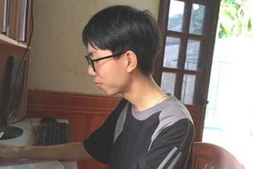 Học trò nghèo trường huyện trở thành thủ khoa