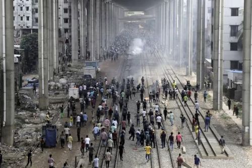 Bangladesh nhượng bộ quan trọng về hạn ngạch việc làm để xoa dịu làn sóng biểu tình