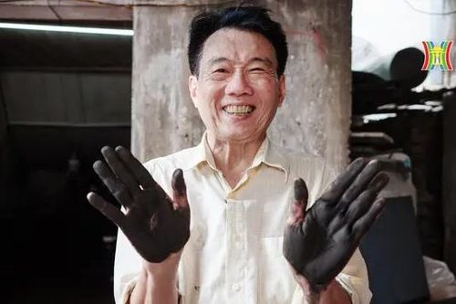 Người trò chuyện với sơn ta
