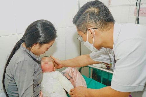 Cảnh giác tại nạn bỏng ở trẻ em