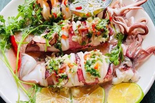 Mực xào theo cách này, ăn với cơm hay nhậu với bia cũng là 'chân ái'
