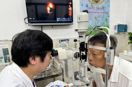 Khuyến cáo từ chuyên gia HITEC để phẫu thuật đục thủy tinh thể an toàn, hiệu quả!
