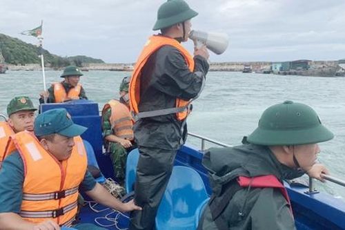 Bão số 2 cách Quảng Ninh, Hải Phòng 170km