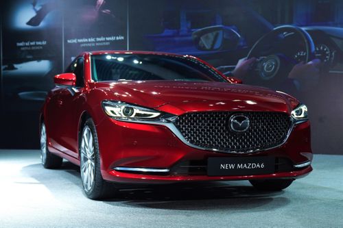 Mazda 'quay xe', bán trở lại Mazda6 bản 2.5L