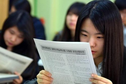 Hàng chục giáo viên bị truy tố vì bán đề thi đại học