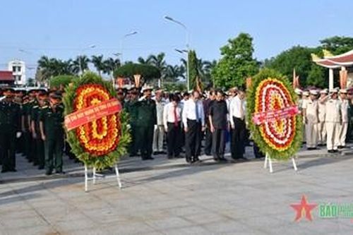 Tỉnh An Giang viếng nghĩa trang liệt sĩ nhân kỷ niệm 77 năm Ngày Thương binh-Liệt sĩ