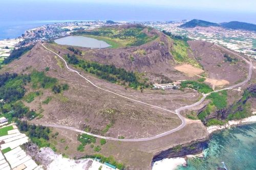 Đề xuất 50 tỷ đồng mở rộng hồ chứa nước ở đỉnh núi Thới Lới, đảo Lý Sơn