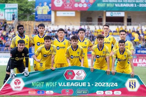Ưu tư V-League 2023/2024: Nam Định và cuộc chiến sinh tồn