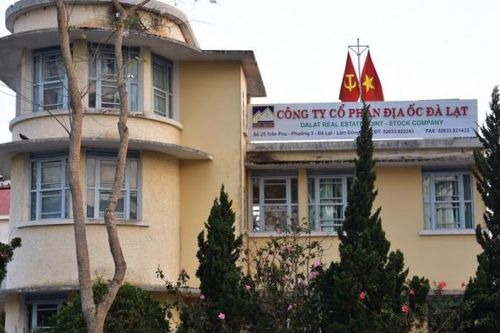 Cổ đông lớn liên tục bán cổ phiếu trong bối cảnh kinh doanh bết bát, lỗ lũy kế đến âm vốn chủ sở hữu, Địa ốc Đà Lạt (DLR) sắp đổi chủ?
