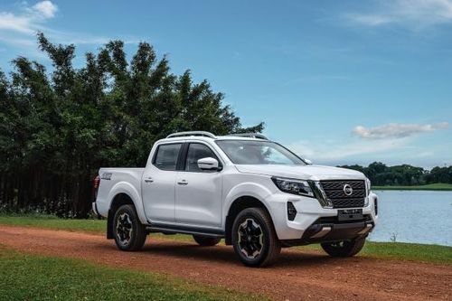 Nissan Navara 2024 thêm phiên bản, giảm giá cạnh tranh trực tiếp Ford Ranger