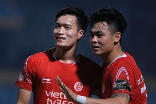 Hoàng Đức nhận lót tay cao chưa từng có trong lịch sử V.League