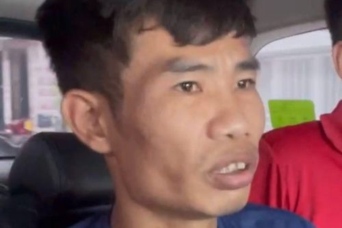 Dùng ô tô đi trộm cắp hàng chục nắp cống thoát nước