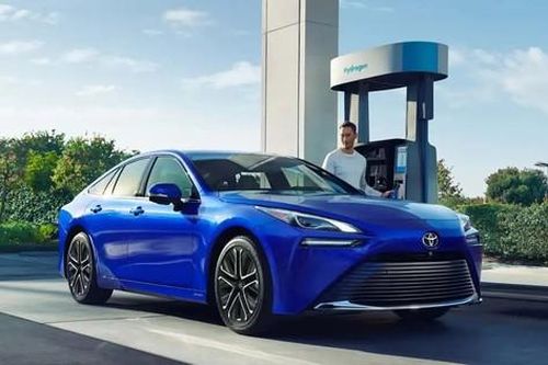 Toyota bị kiện do quảng cáo sai lệch về xe chạy bằng hydro
