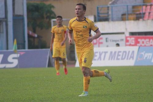Cựu tiền vệ Sông Lam Nghệ An Hồ Sỹ Sâm và tương lai vô định?