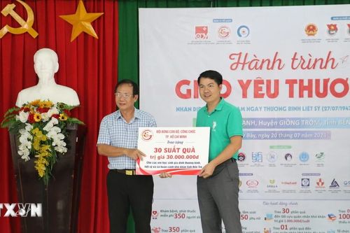 Tri ân người có công trên quê hương Đồng khởi nhân Ngày Thương binh-Liệt sỹ
