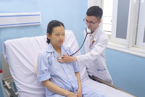 Phối hợp liên viện cứu sống sản phụ bị suy đa tạng sau khi mổ lấy song thai
