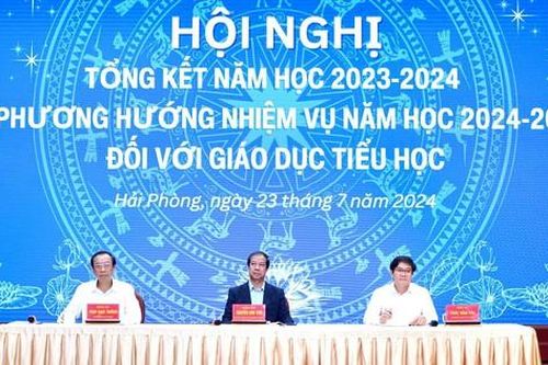 Nhiều bất cập trong phát hành tài liệu giáo dục địa phương