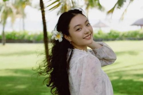 Con gái Thúy Hạnh trổ mã nhan sắc ở tuổi 16: Visual xinh như công chúa, ngày càng ra dáng thiếu nữ