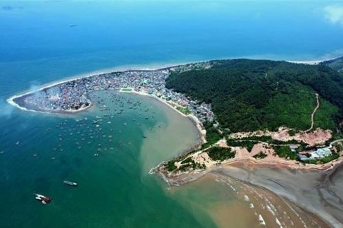 Vùng đất như 'bàn tay khổng lồ' chìa ra biển sở hữu nhiều điểm du lịch đẹp hoang sơ, chỉ cách Hà Nội hơn 200km