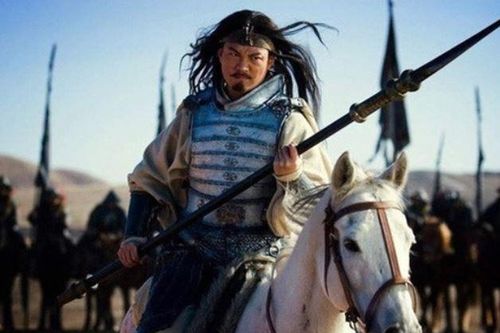 3 nhân vật khiến Tào Tháo ớn lạnh khi nghe tên: Đều có 1 điểm chung bí ẩn, Lưu Bị và Tôn Quyền 'không có cửa'