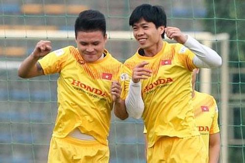 Khoảng trống sau thế hệ Quang Hải, Công Phượng tại ĐT Việt Nam