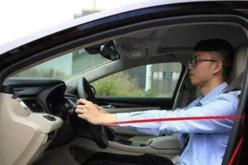 Tại sao những lái xe có kinh nghiệm lại thích chỉnh ghế về phía sau rất xa? Không phải là thói quen, lợi ích cực lớn