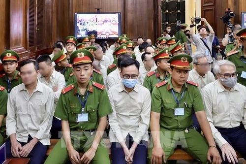 Vụ án tại Cục Đăng kiểm: Bắt đầu thẩm vấn các bị cáo