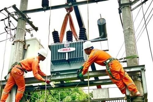 Điện lực Lai Châu vượt khó cung cấp điện phục vụ nhân dân