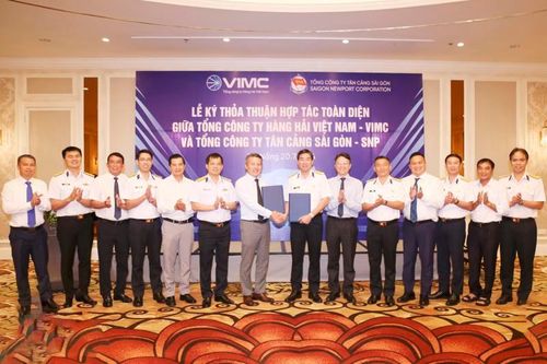 Tổng công ty Tân cảng Sài Gòn và Tổng công ty Hàng hải Việt Nam ký thỏa thuận hợp tác