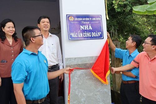 Liên đoàn Lao động TP. Long Xuyên hoàn thành chỉ tiêu xây dựng 10 Mái ấm công đoàn trong năm 2024