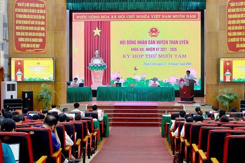 Khai mạc Kỳ họp thứ mười tám, HĐND huyện Than Uyên khóa XXI