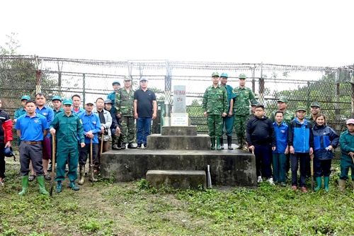 Đẩy mạnh phát triển kinh tế xã hội gắn với củng cố quốc phòng an ninh ở Xín Mần