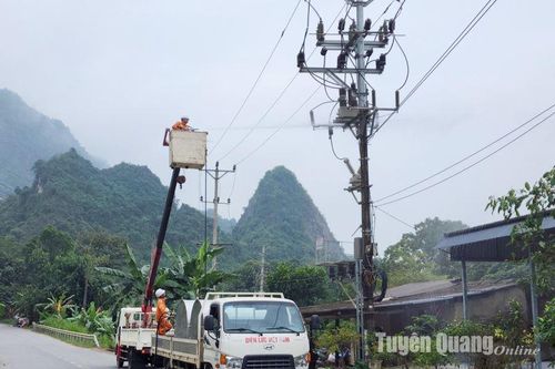 Công ty Điện lực Tuyên Quang bảo đảm cung cấp điện trong mọi điều kiện thời tiết
