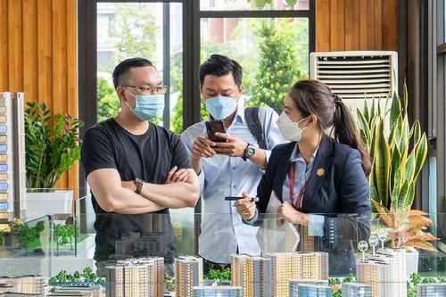 Hết thời làm tự do, nhân viên môi giới bất động sản phải có chứng chỉ hành nghề