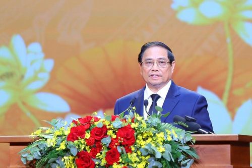 Tưởng nhớ sự hy sinh, công lao to lớn của các anh hùng liệt sĩ đã ngã xuống vì Tổ quốc