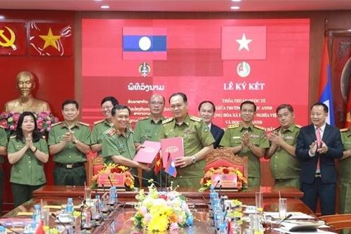 Đảm bảo hợp tác đào tạo quốc tế giữa Đại học ANND và Học viện ANND Lào