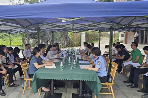 Hội đàm phối hợp triển khai kiểm tra áp lực vận hành chính thức Khu cảnh quan thác Bản Giốc (Việt Nam) - Đức Thiên (Trung Quốc)