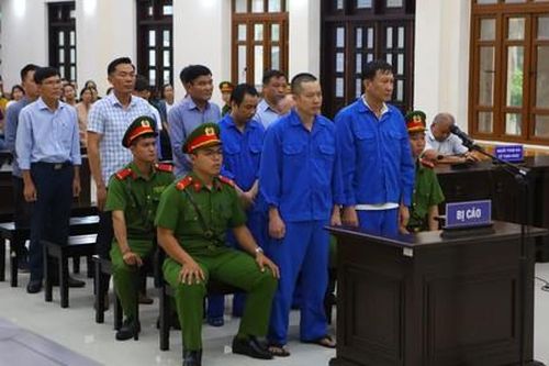 Quyền Đội trưởng Quản lý thị trường nhận hối lộ lãnh 7 năm 6 tháng tù