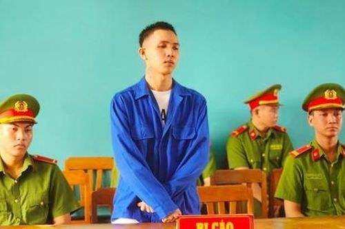 Lập mưu rủ người từng đánh mình đi uống nước rồi đâm tử vong để trả thù