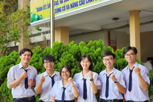 Dưới 20 điểm khối B nên chọn ngành nào, trường nào?