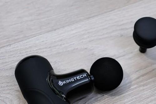 Đánh giá chi tiết máy massage Kingtech Mini A1 – giải pháp giãn cơ bạn không nên bỏ qua