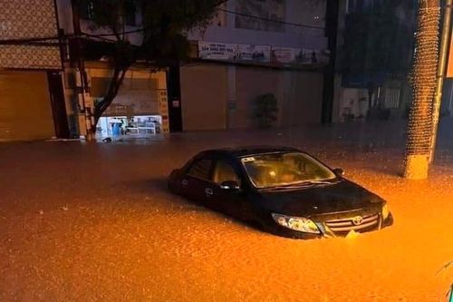 Toàn cảnh thành phố Sơn La chìm trong nước lũ