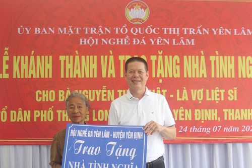 Thanh Hóa: Trao tặng nhà tình nghĩa cho vợ liệt sỹ neo đơn