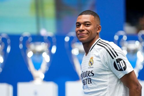 Real Madrid đạt doanh thu kỷ lục