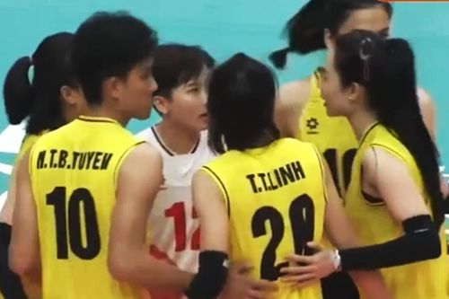 HLV Tuấn Kiệt sẽ dùng chiến thuật mới, ĐT bóng chuyền nữ Việt Nam vẫn có nhiều hi vọng vào bán kết dù đã rơi vào thế khó